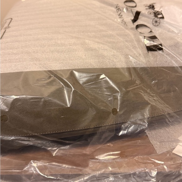 Coach Brooklyn Shoulder Bag in Brass Olive - Picture 6 of 8